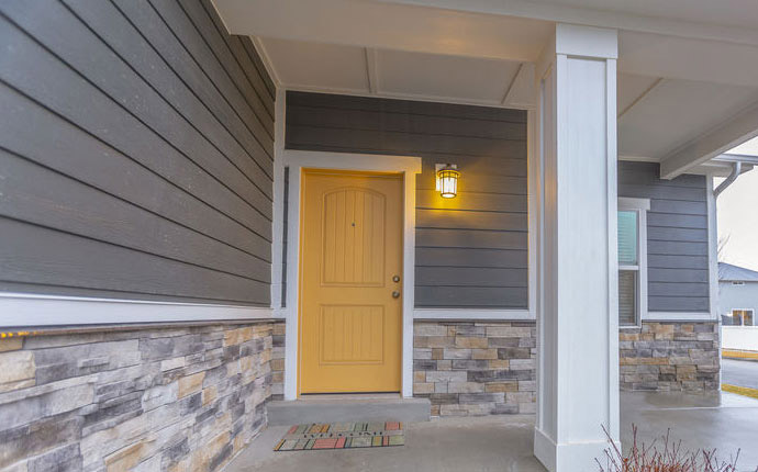 emmons-stone-veneer-siding-replacement Stone Veneer - Siding Replacement